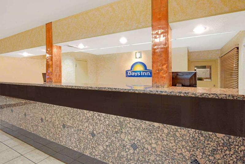 Midtown Inn & Suites ألباكركي المظهر الخارجي الصورة